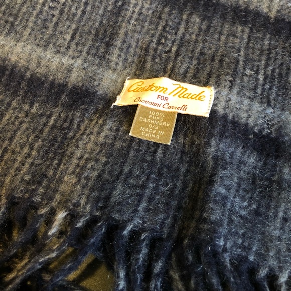 Cashmere Scarf New - Picture 2 of 3